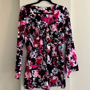 Charlotte Russe | 💕🖤 Paisley Long Sleeved Short Romper with Front Tie Closure